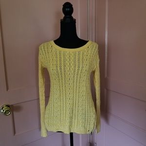 American Eagle Sweater Cable Knit